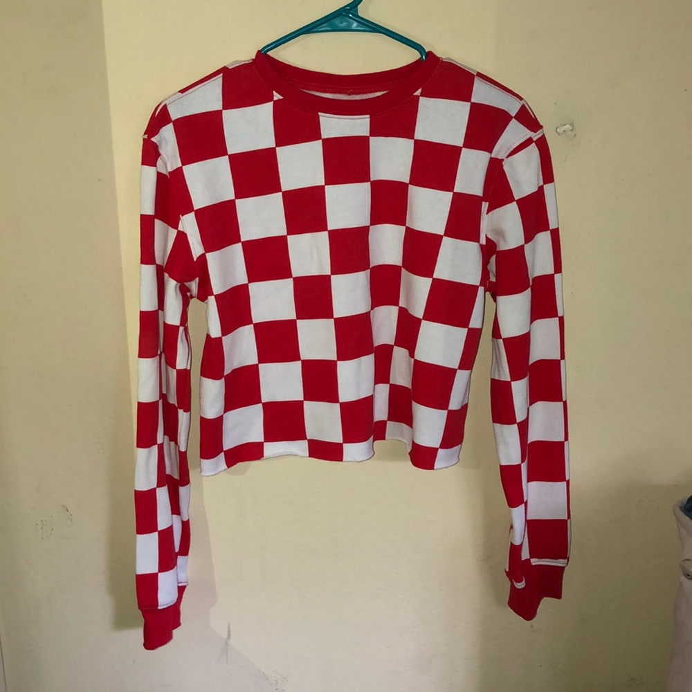 red and white checkerboard cropped long sleeve